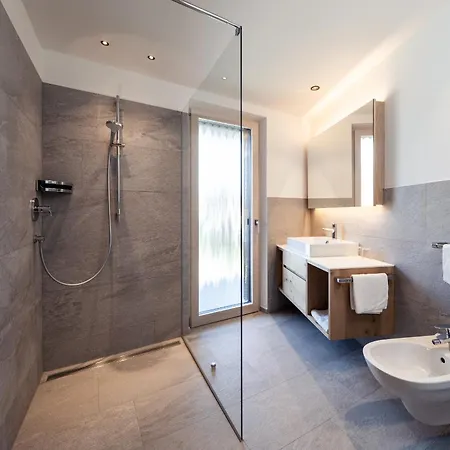 Boutiquehotel Clara 布鲁尼科